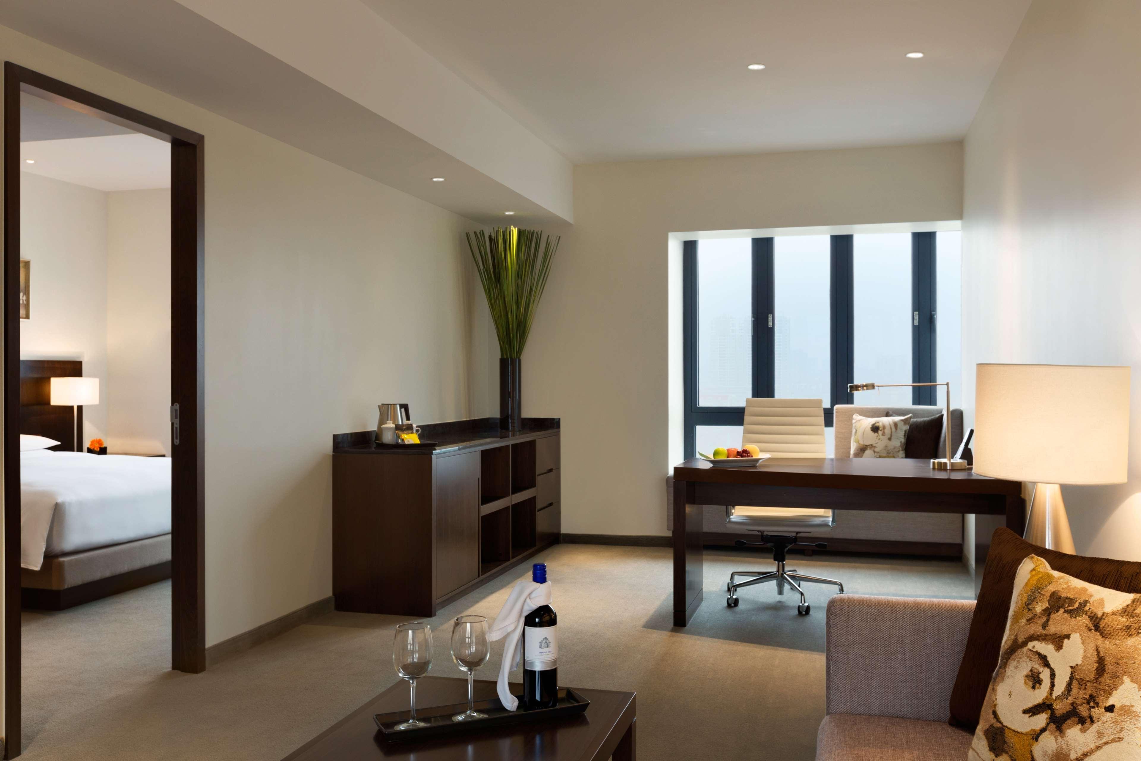 Hyatt Place Shenzhen Dongmen Exterior photo